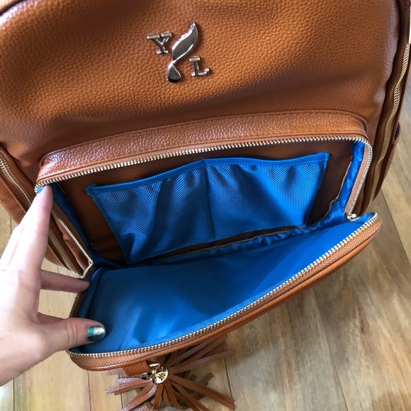 ✨EXCLUSIVE✨YL🌱Essential Oil Backpack‼️ - Picture 3 of 11